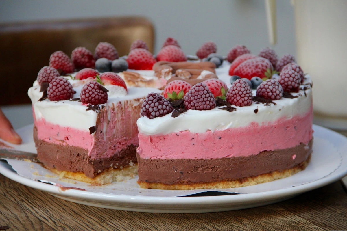 Carvel Ice Cream Cake